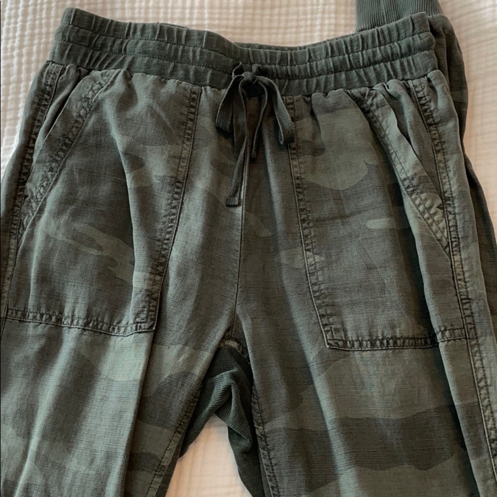 Splendid Linen Cargo pants